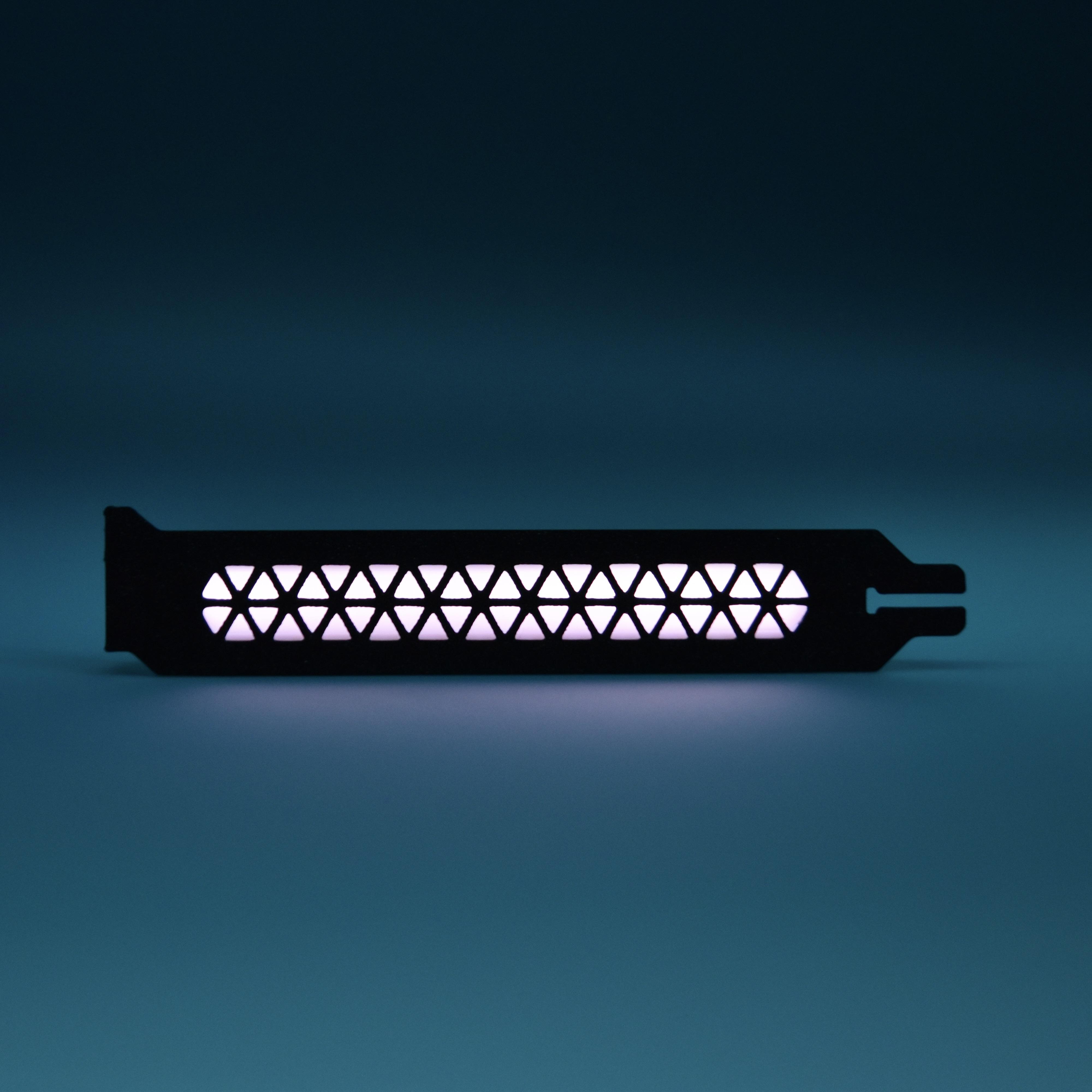 RGB Slotcover – ARGB-Beleuchtung für dein Setup.Farbe:Prism Slotcover Black